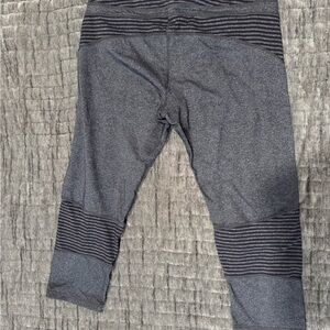 3/4 length Gray Striped Leggings